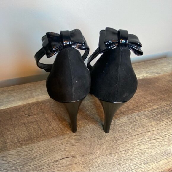 TORRID Black Velvety Heels Closed Toe Ankle Strap Bow Tie Microsuede - Picture 6 of 12